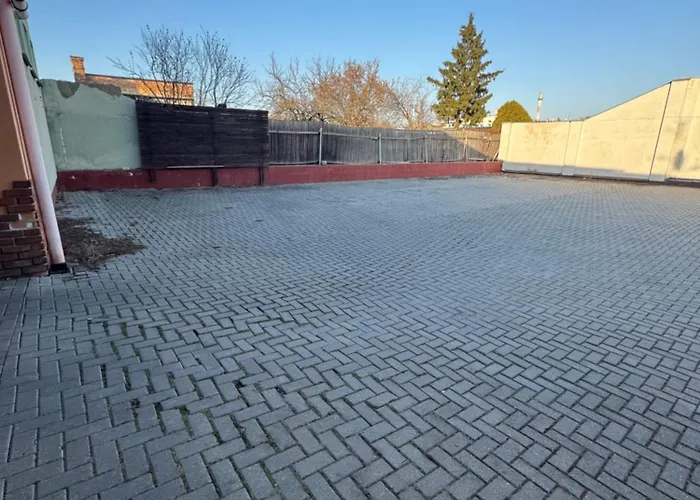 Restaurace A U Berana 招待所 Prostějov